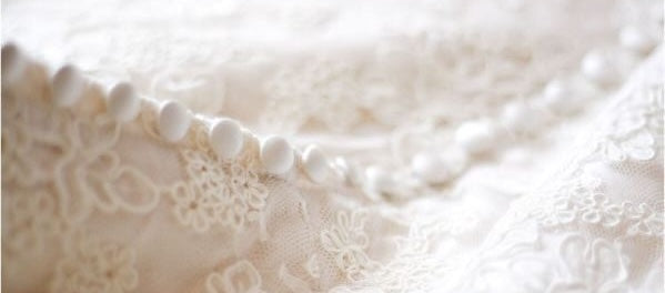 How Much Lace Fabric Do You Need for a Wedding Dress? (Complete Guide)