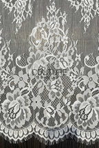 Lace Trim: Ivory Delicate Floral Bouquet Pattern with Scalloped Floral Edge and Mesh, 3 Meters