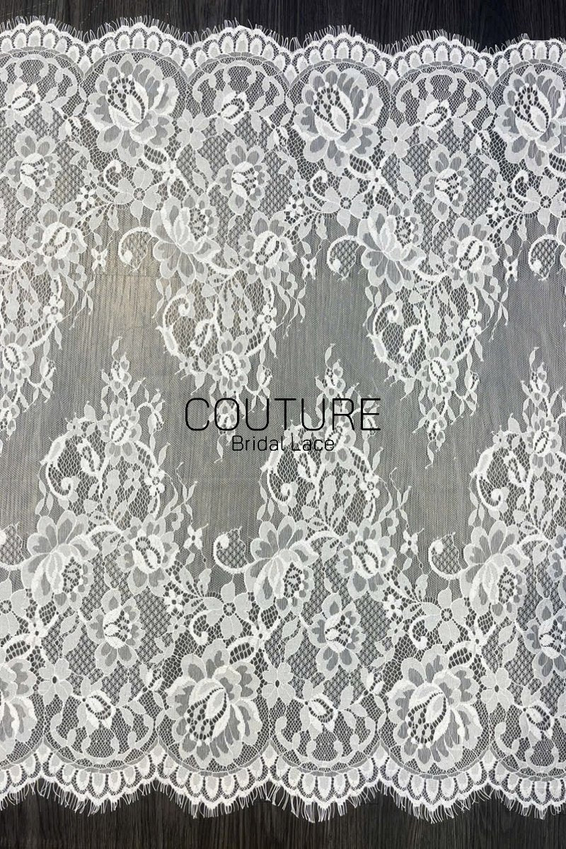 Lace Trim: Ivory Delicate Floral Bouquet Pattern with Scalloped Floral Edge and Mesh, 3 Meters