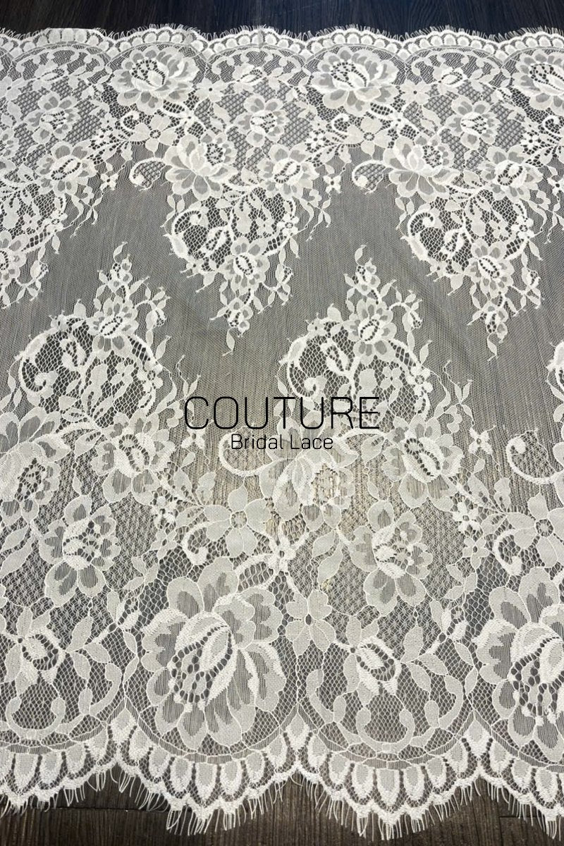 Lace Trim: Ivory Delicate Floral Bouquet Pattern with Scalloped Floral Edge and Mesh, 3 Meters