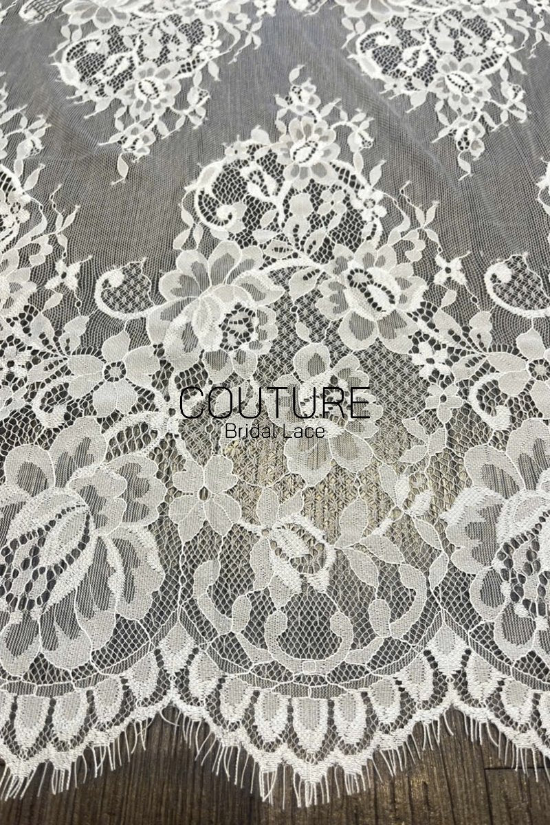 Lace Trim: Ivory Delicate Floral Bouquet Pattern with Scalloped Floral Edge and Mesh, 3 Meters