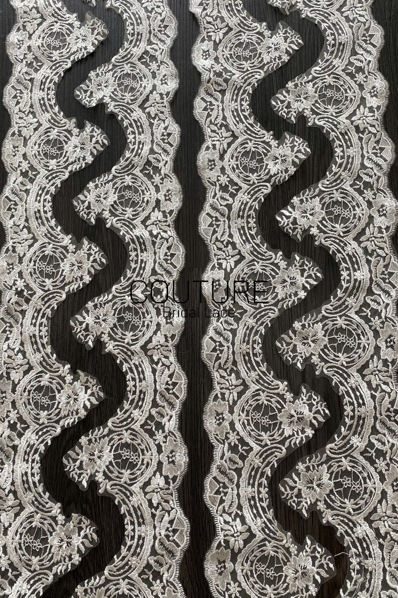 Lace Trim: Ivory Delicate Floral Vine Scroll with Scalloped Botanical Edge Border, 1 Meter