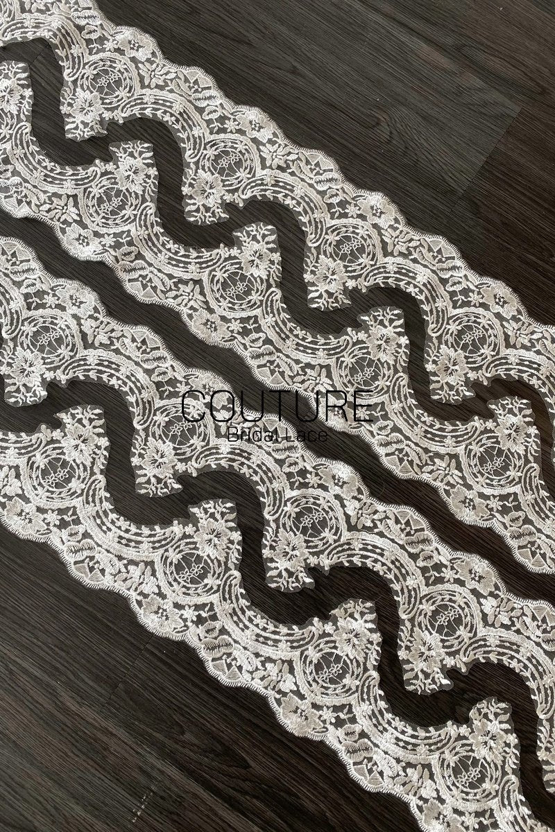 Lace Trim: Ivory Delicate Floral Vine Scroll with Scalloped Botanical Edge Border, 1 Meter