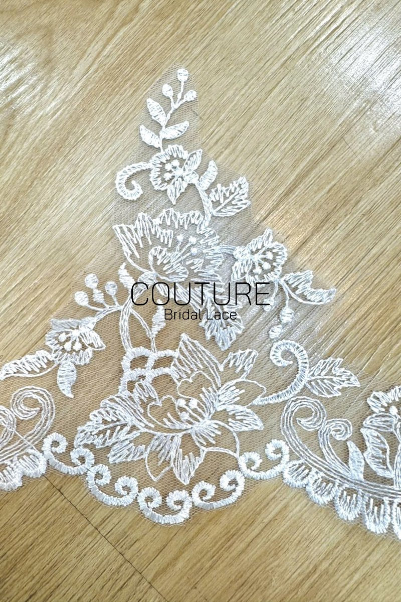 Lace Trim: Ivory Delicate Floral Vine Bouquet with Ornate Scalloped Scrollwork Edge, 1 Meter