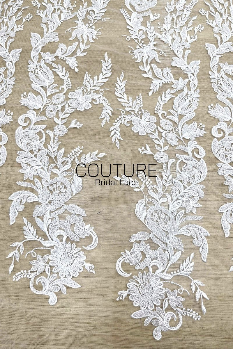 Beadings Lace: Ivory Ornate Floral Scrollwork with Scalloped Floral Medallion Edge, 3 Meters
