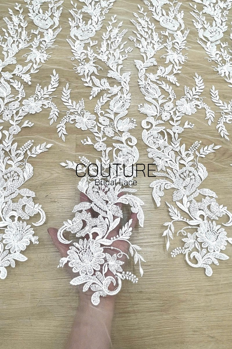 Beadings Lace: Ivory Ornate Floral Scrollwork with Scalloped Floral Medallion Edge, 3 Meters