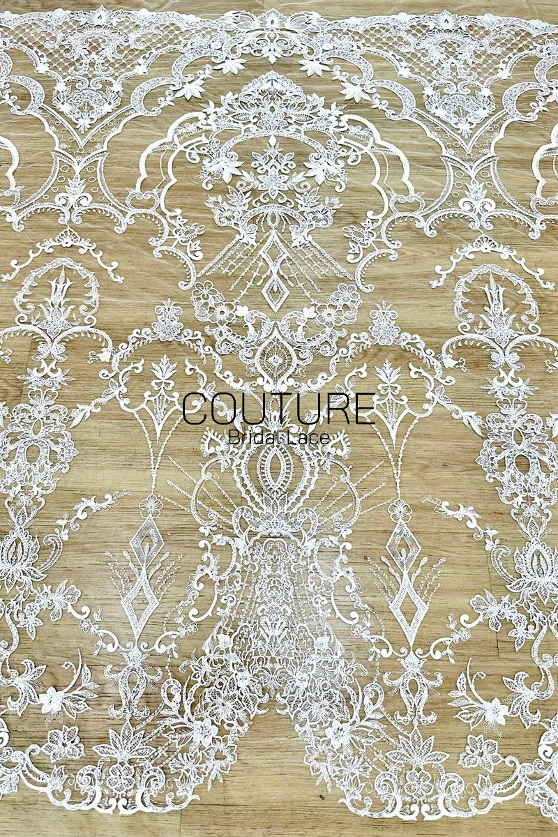 Beadings Lace: Ivory Ornate Baroque Medallion with Intricate Scalloped Floral Diamond Edge, 3 Meters