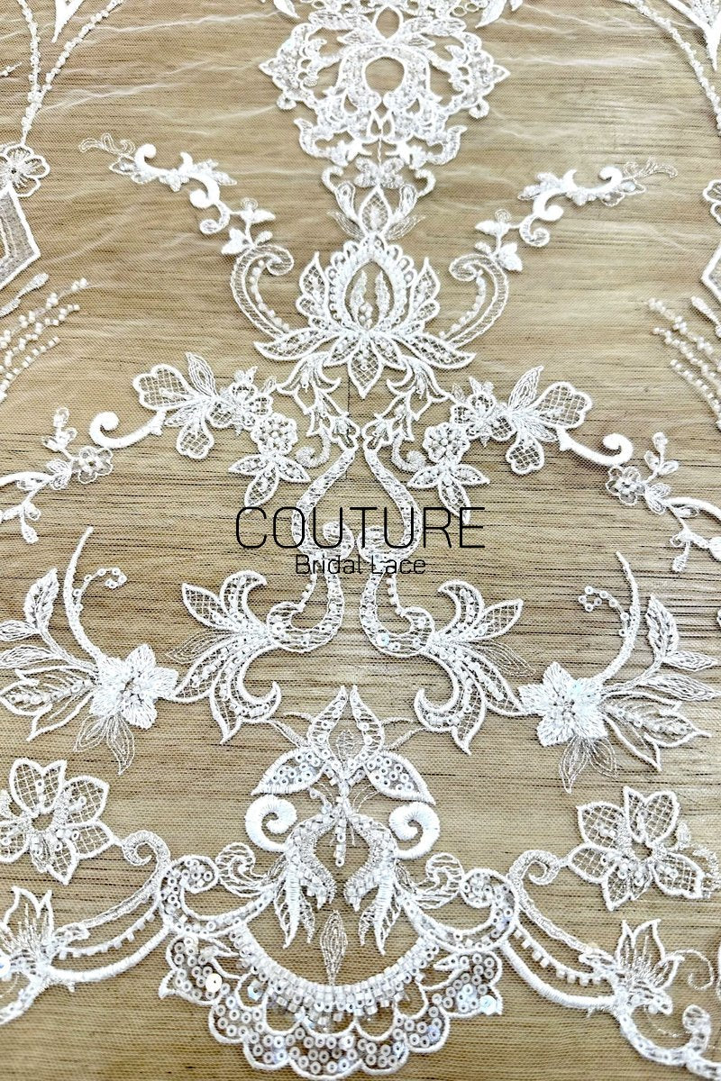 Beadings Lace: Ivory Ornate Baroque Medallion with Intricate Scalloped Floral Diamond Edge, 3 Meters