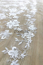 Beadings Lace: White Floral Embroidered Pattern with Scalloped Floral Edge Border, 3 Meters