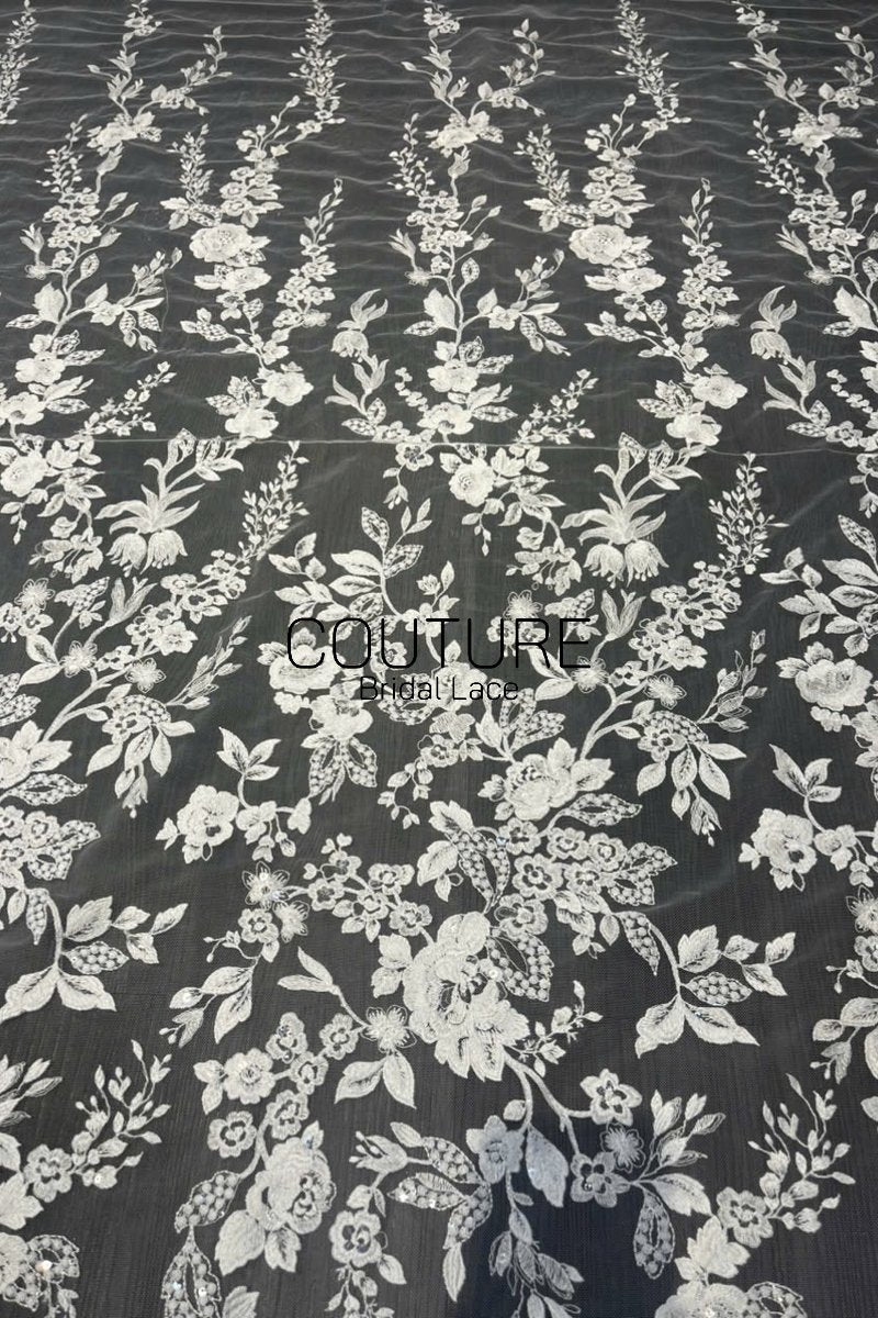 Floral Lace: Scattered Floral Vine with Scalloped Border, 3 Meters