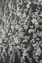 Floral Lace: Scattered Floral Vine with Scalloped Border, 3 Meters