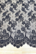 Color Lace: Floral Vine Scatter with Scalloped Eyelash Lace Border Edge, 3 Meters