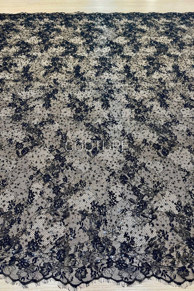 Color Lace: Delicate Floral Vine with Scalloped Eyelash Fringe Edge, 3 Meters
