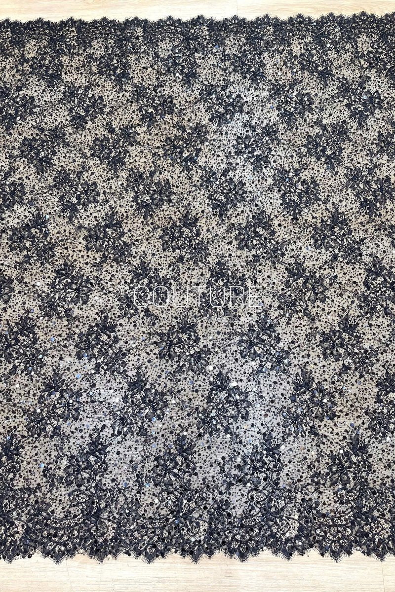 Color Lace: Floral Spray Pattern with Scalloped Eyelash Fringe Borders, 3 Meters