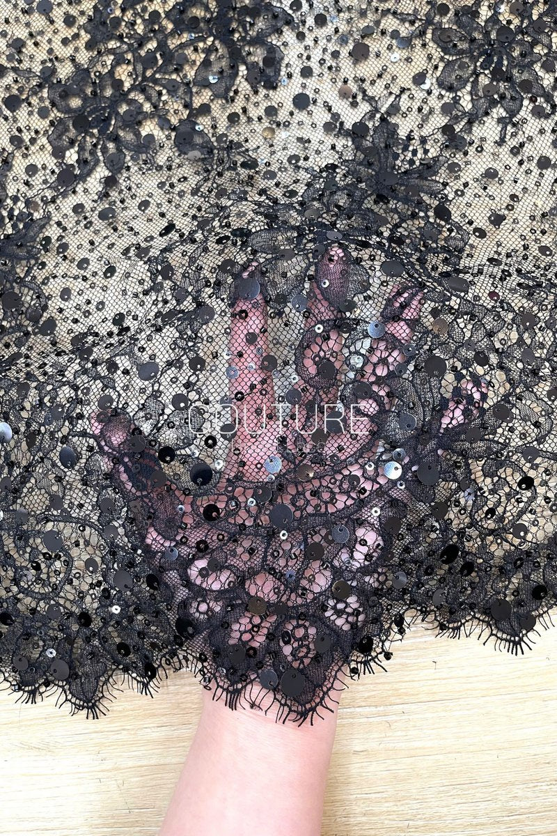 Color Lace: Floral Spray Pattern with Scalloped Eyelash Fringe Borders, 3 Meters