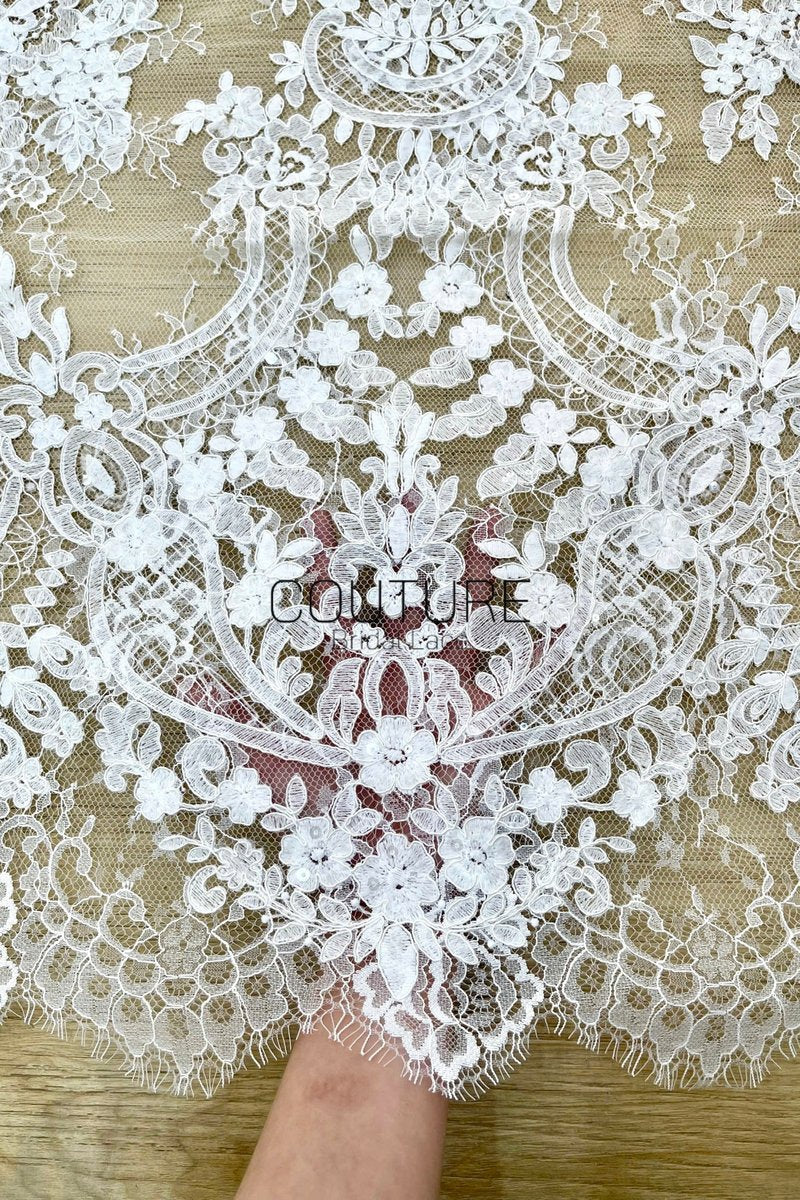 Sequins Chantilly Lace: White Intricate Trailing Floral Botanical Pattern with Delicate Scalloped Floral Eyelash Edge, 3 Meters