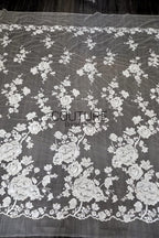 Floral Lace: Ivory Large Embroidered Peony Blooms with Scattered Floral Scalloped Edge Detail, 1 Meter
