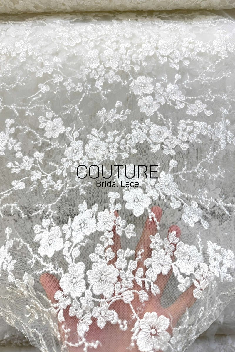 Floral Lace: Ivory Cascading Floral Vine Blossoms with Scalloped Eyelash Fringe Hemline Edge, 1 Meter