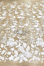 Floral Lace: Delicate Floral Sprigs with Scalloped Border, 3 Meters