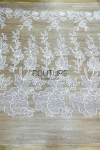 Floral Lace: Delicate Floral Vine with Scalloped Border, 3 Meters