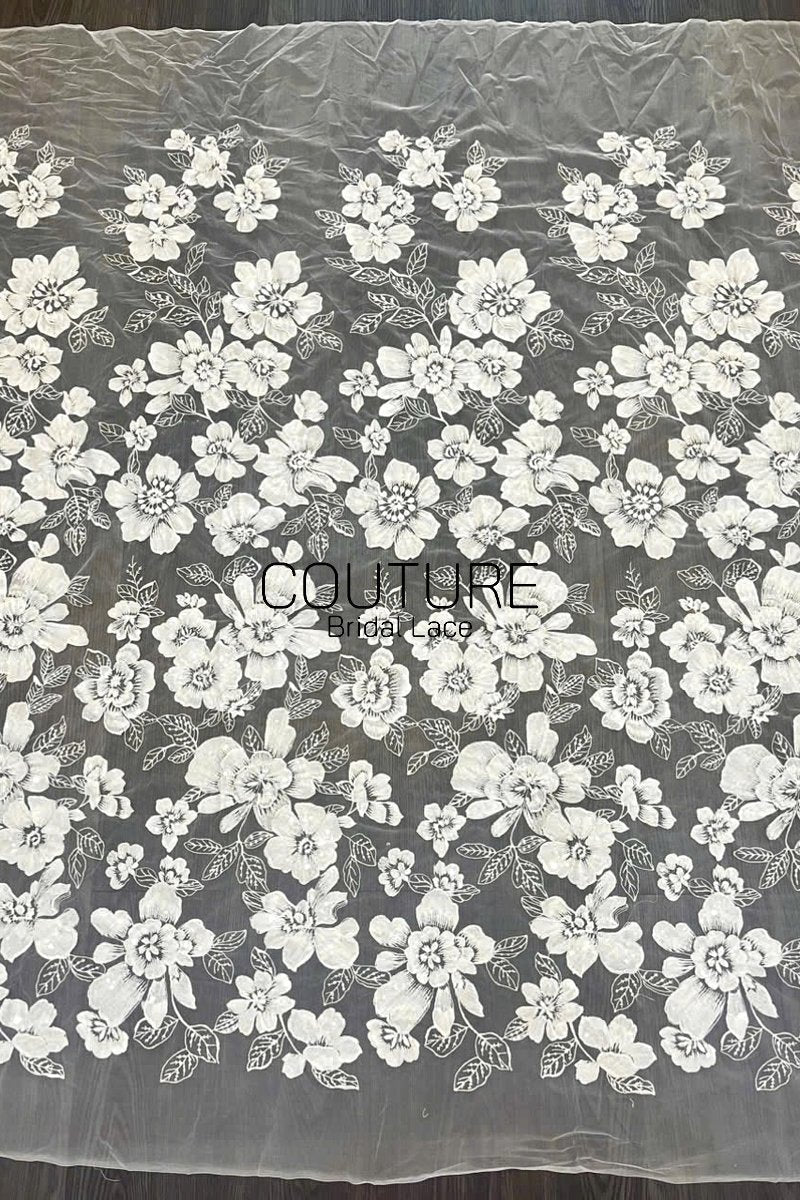 Floral Lace: Scattered Floral Clusters with Scalloped Border, 3 Meters