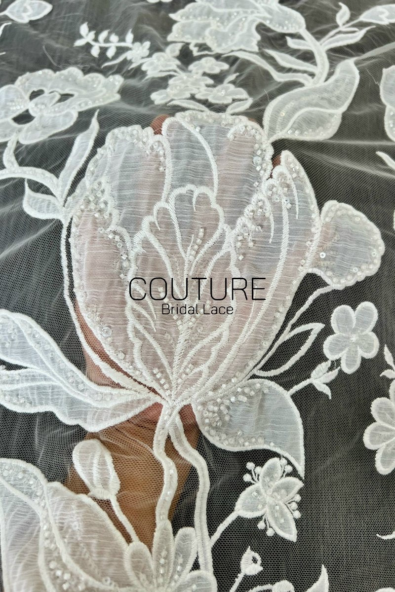 Floral Lace: Ivory Large Botanical Floral Arrangement with Scalloped Floral Edge Border, 1 Meter
