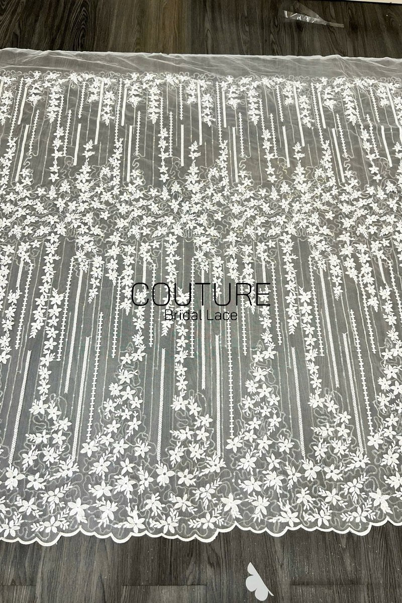 Floral Lace: Ornate Floral Clusters with Scalloped Border, 3 Meters