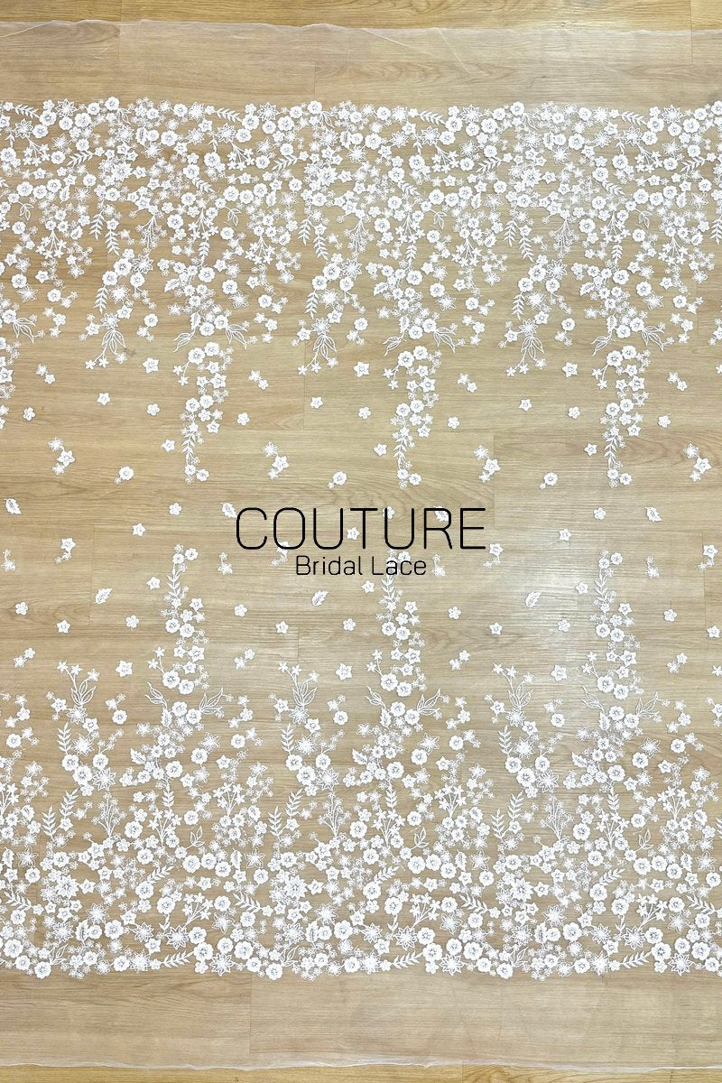 Floral Lace: Scattered Floral Clusters with Scalloped Border, 3 Meters