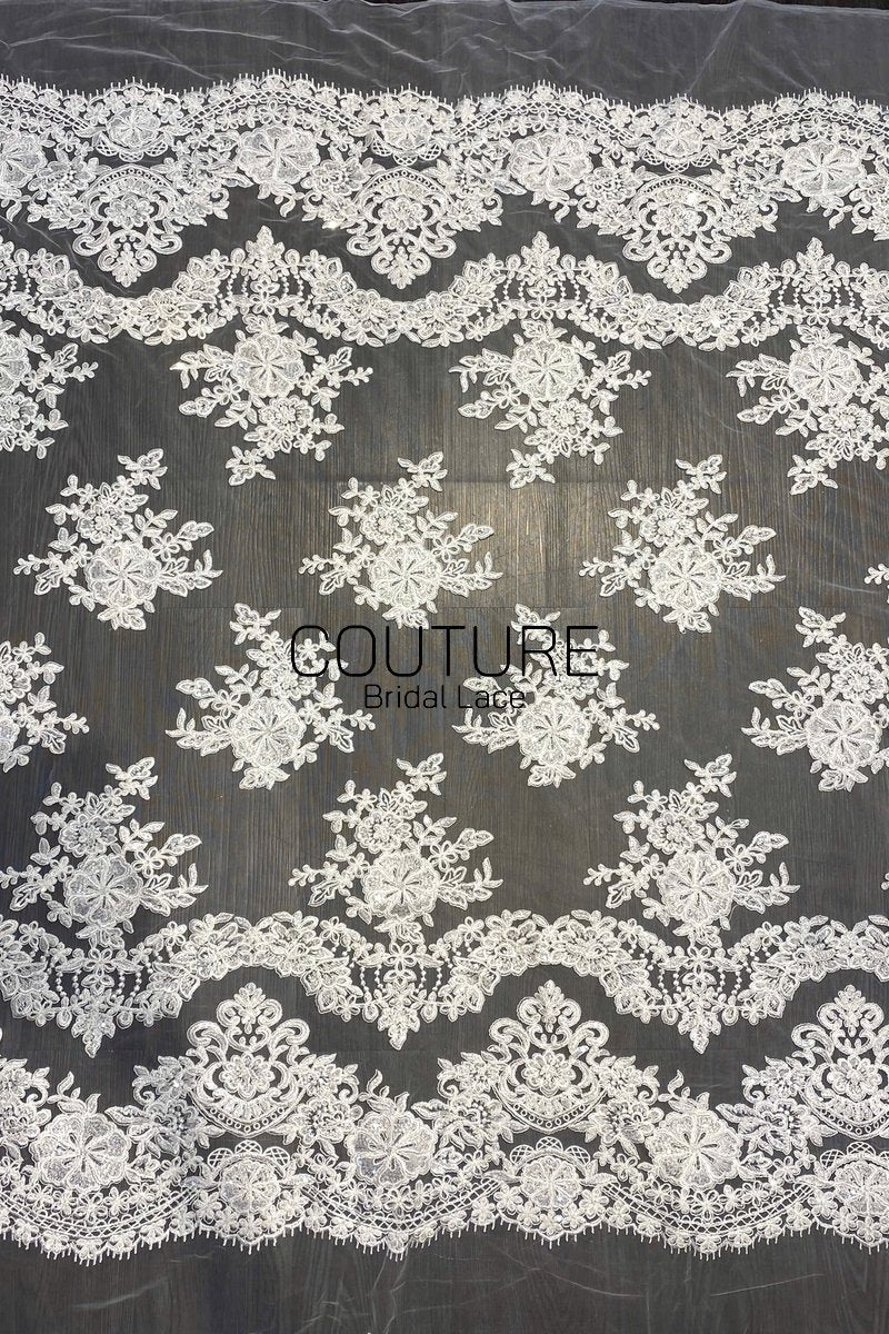 Floral Lace: Ivory Scattered Floral Medallions with Scalloped Floral Edge Border, 1 Meter