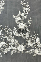Floral Lace: Scattered Floral Clusters with Scalloped Border, 3 Meters