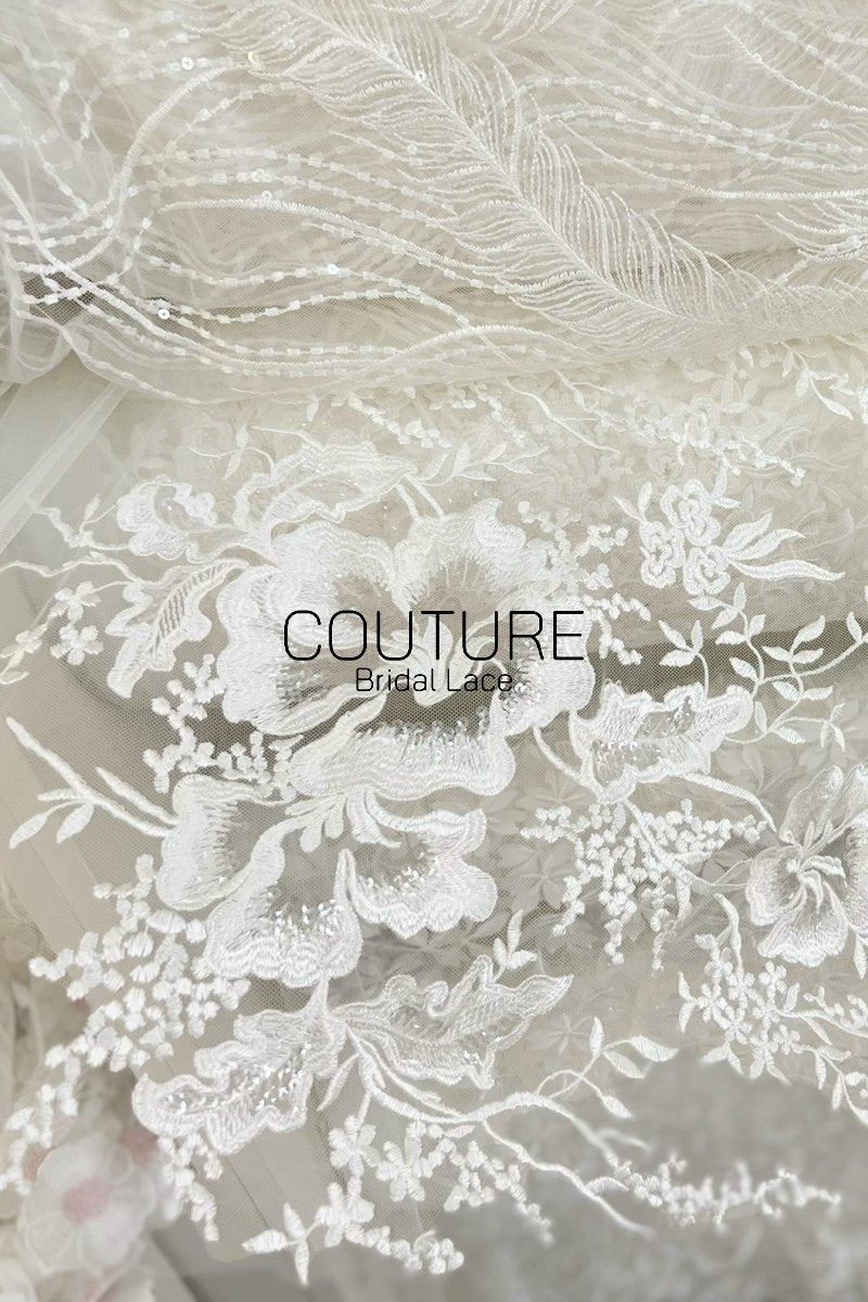 Floral Lace: Dense Floral Vine with Scalloped Border, 3 Meters