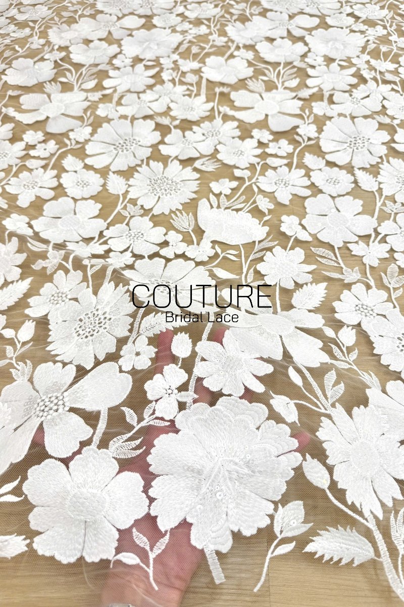 Floral Lace: Scattered Floral Clusters with Scalloped Border, 3 Meters