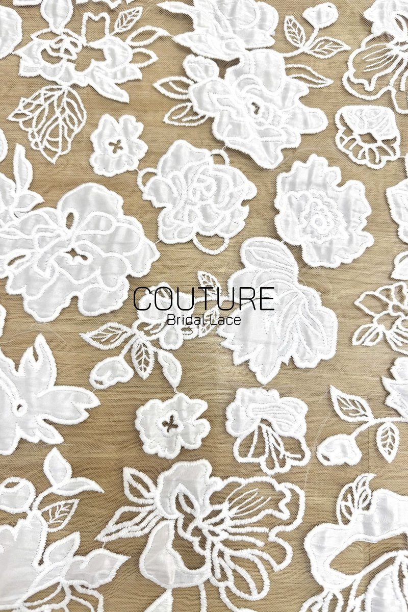 Floral Lace: Scattered Floral Sprays with Scalloped Border, 3 Meters