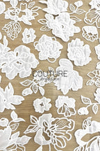 Floral Lace: Scattered Floral Sprays with Scalloped Border, 3 Meters