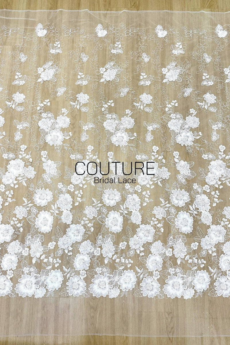 Floral Lace: Scattered Floral Sprays with Scalloped Border, 3 Meters