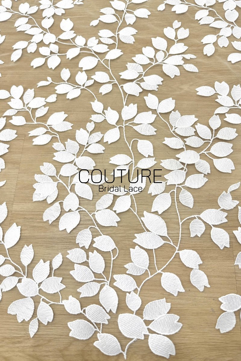 Floral Lace: Ornate Floral Clusters with Scalloped Border, 3 Meters