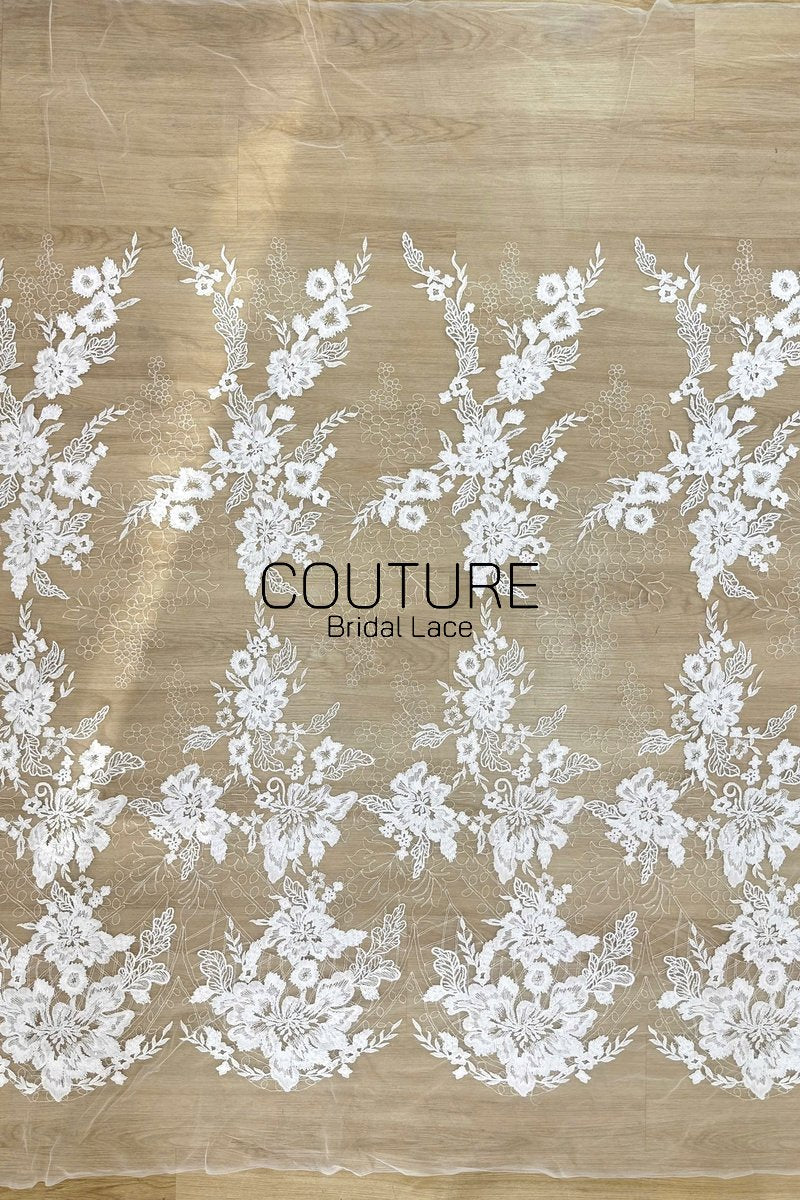 Floral Lace: Delicate Floral Clusters with Scalloped Border, 3 Meters