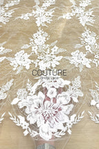 Floral Lace: Delicate Floral Clusters with Scalloped Border, 3 Meters