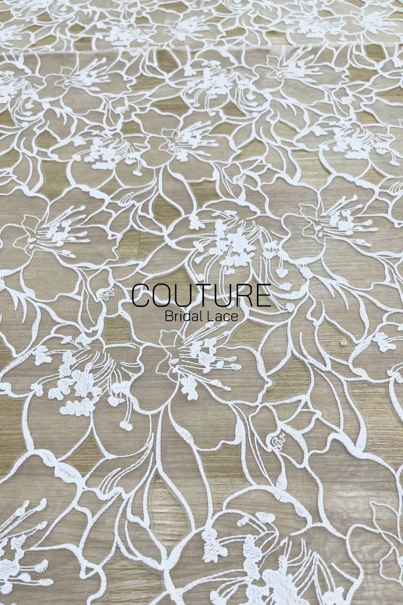 Floral Lace: Dense Allover Floral with Scalloped Border, 3 Meters