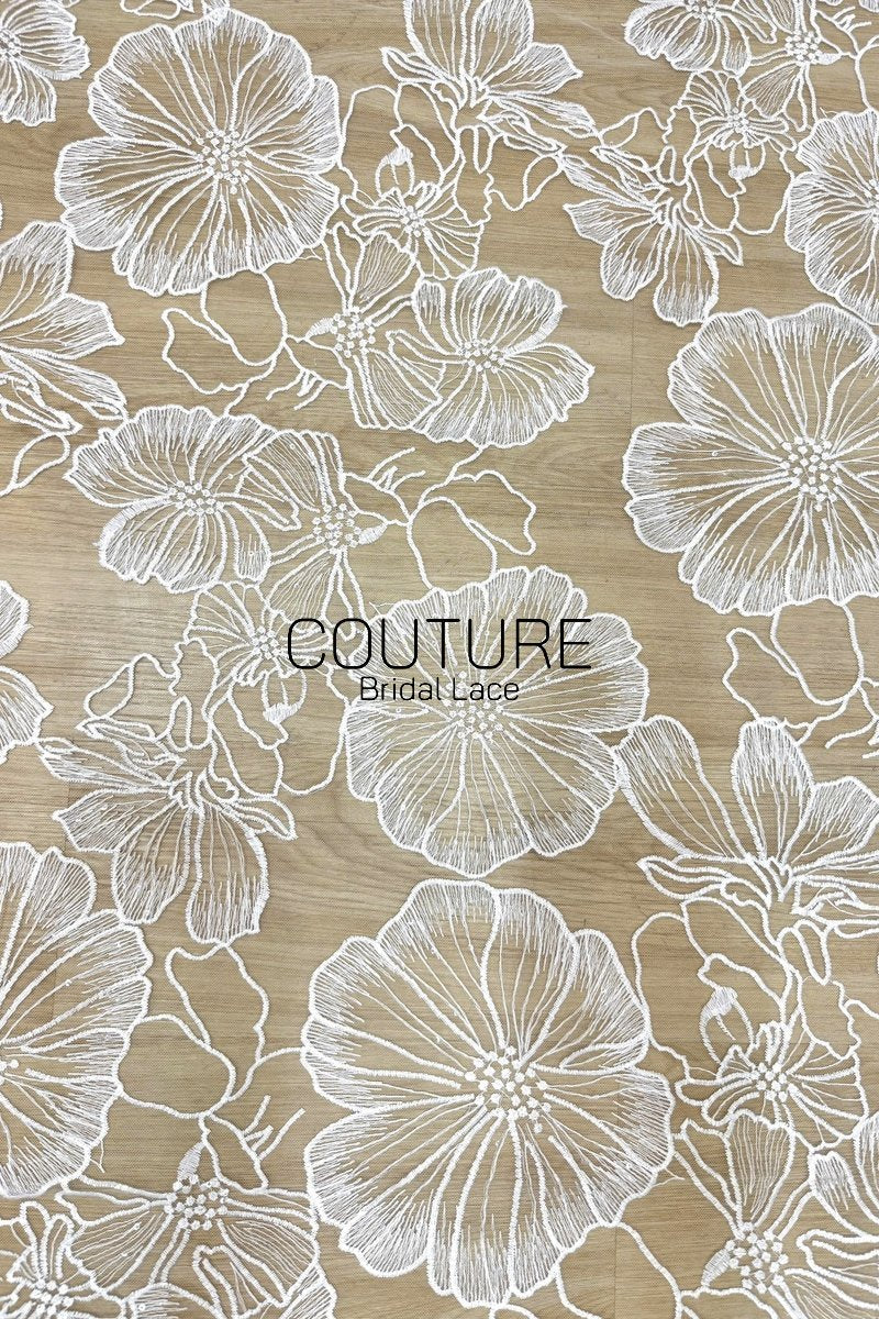 Floral Lace: Delicate Floral Vine with Scalloped Border, 3 Meters