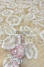 Floral Lace: Delicate Floral Vine with Scalloped Border, 3 Meters