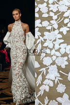 Floral Lace: Scattered Floral Vine with Scalloped Border, 3 Meters