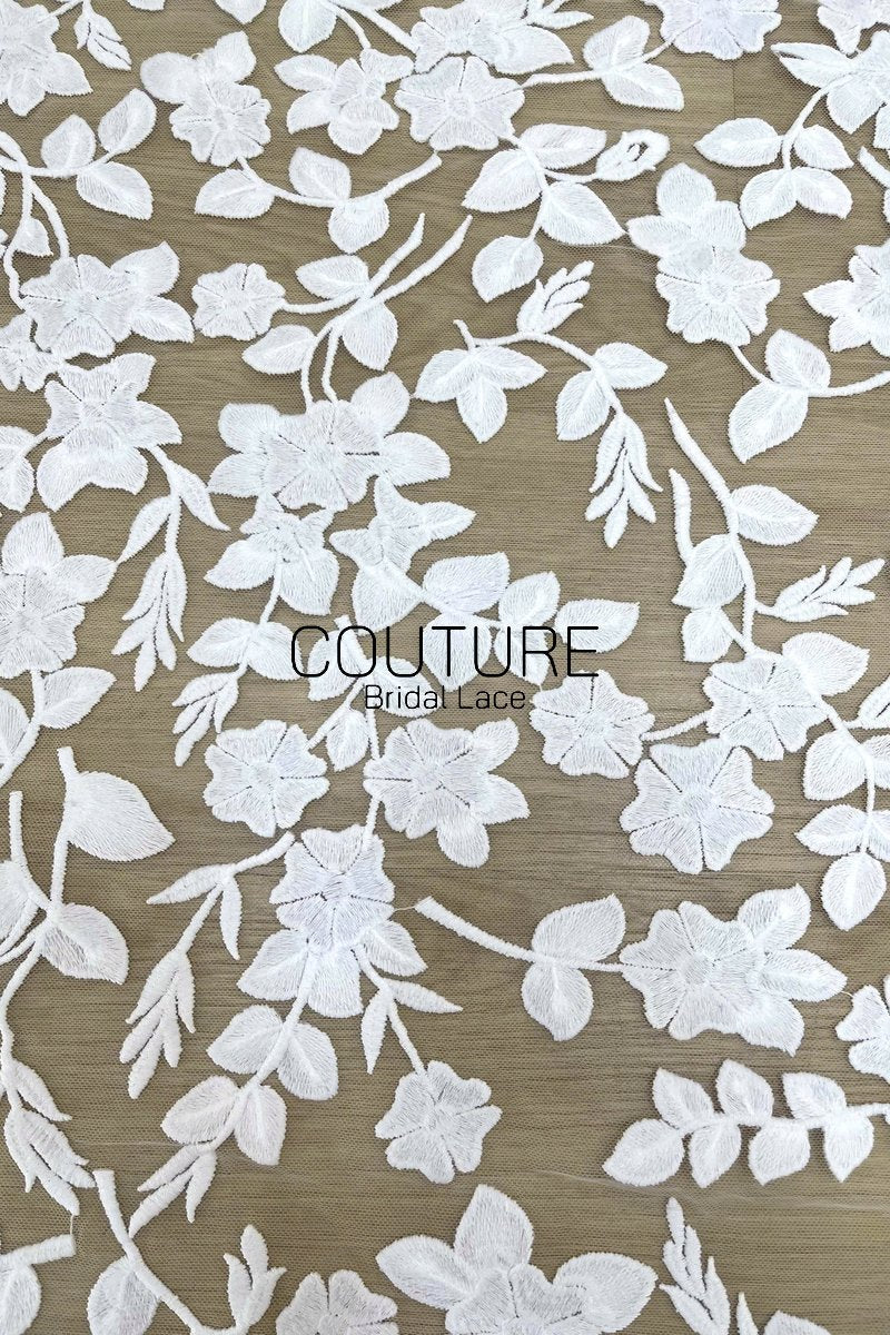 Floral Lace: Scattered Floral Vine with Scalloped Border, 3 Meters