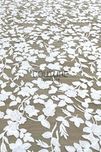 Floral Lace: Scattered Floral Vine with Scalloped Border, 3 Meters