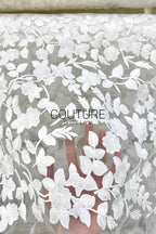 Floral Lace: Scattered Floral Vine with Scalloped Border, 3 Meters
