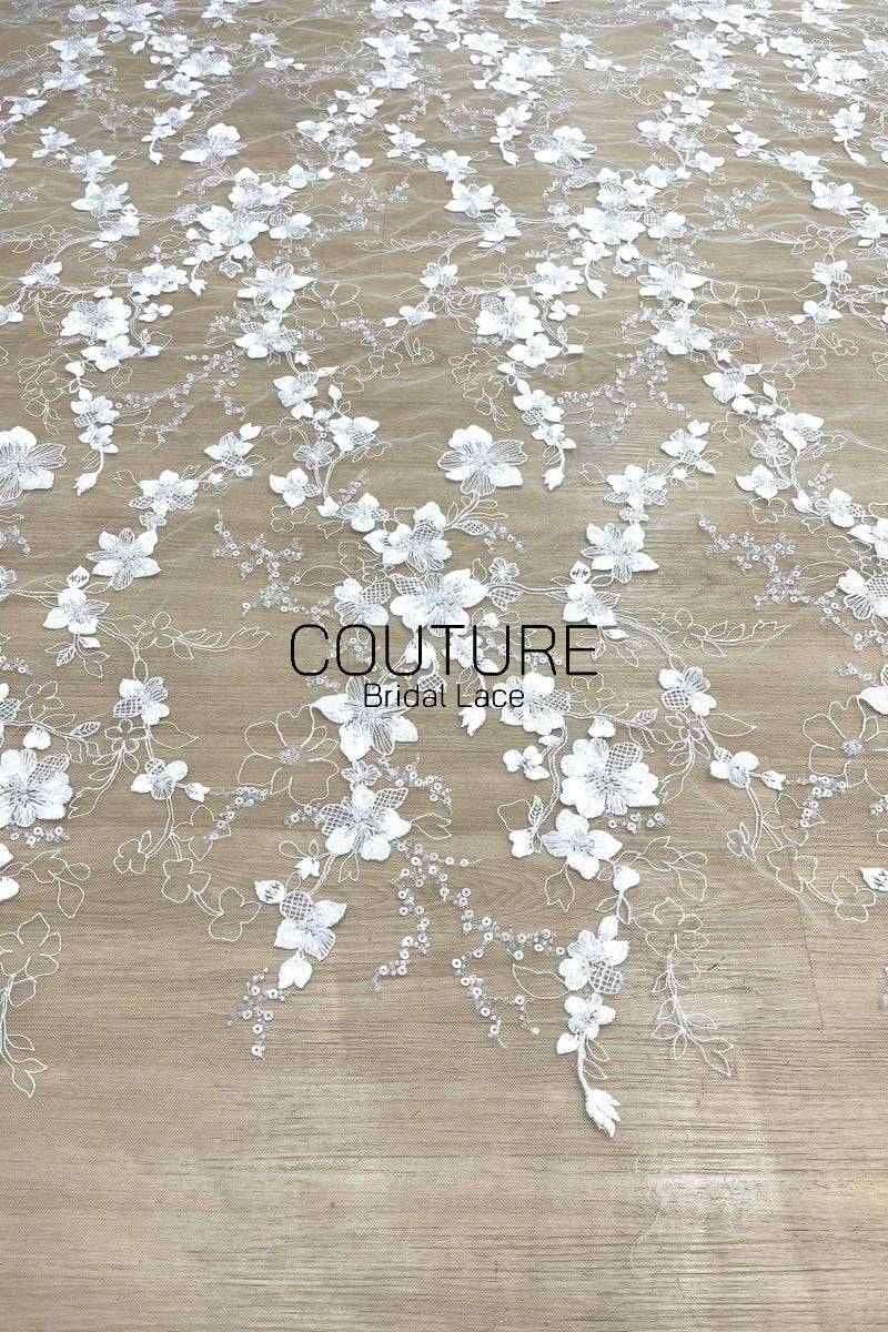 Floral Lace: Scattered Floral Sprays with Scalloped Border, 3 Meters