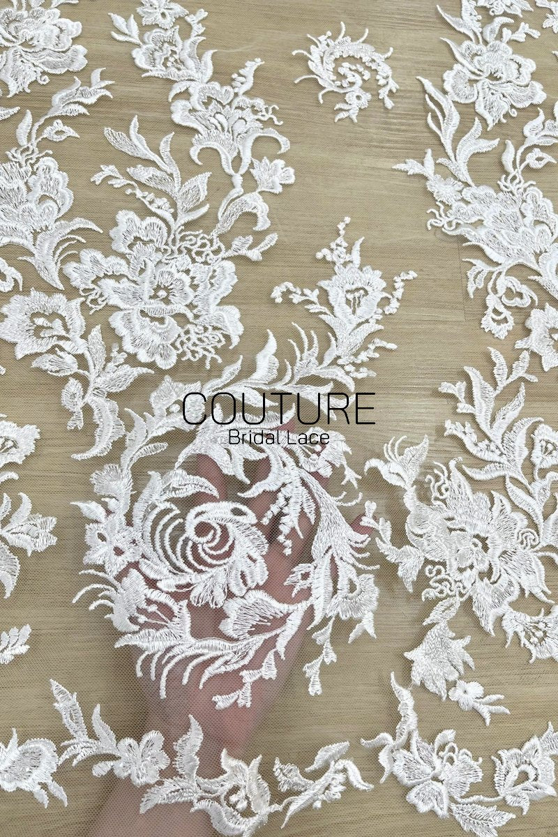 Floral Lace: Ornate Floral Clusters with Scalloped Border, 3 Meters