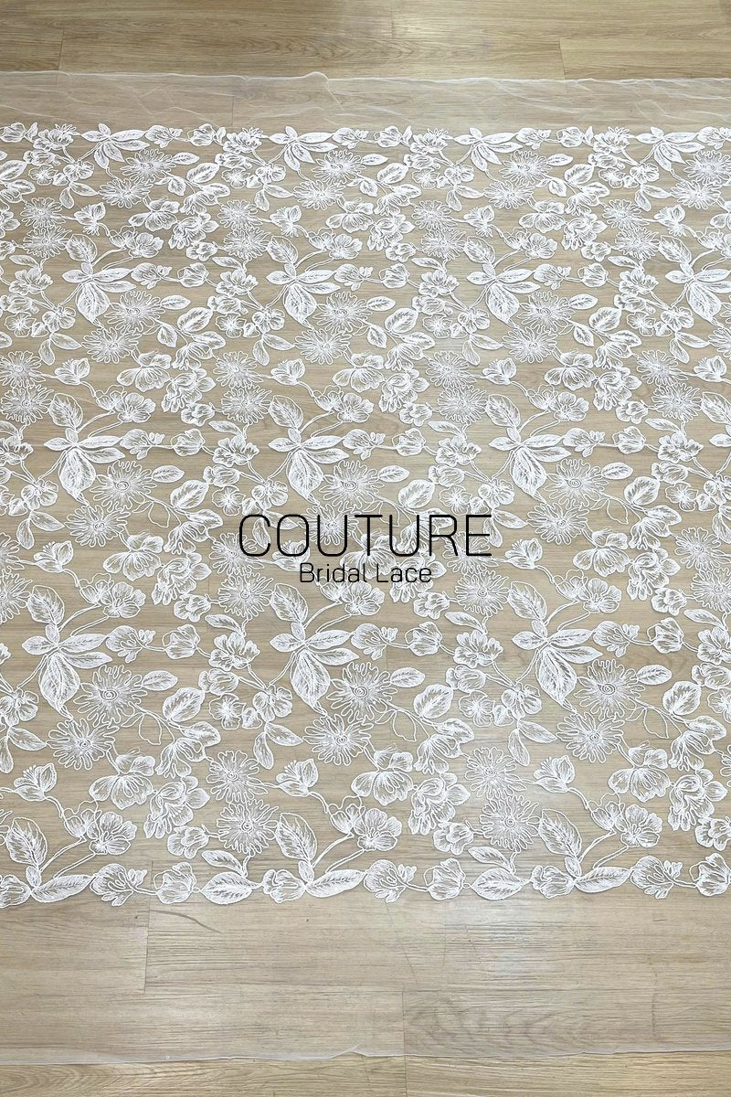 Floral Lace: Ornate Floral Clusters with Scalloped Border, 3 Meters