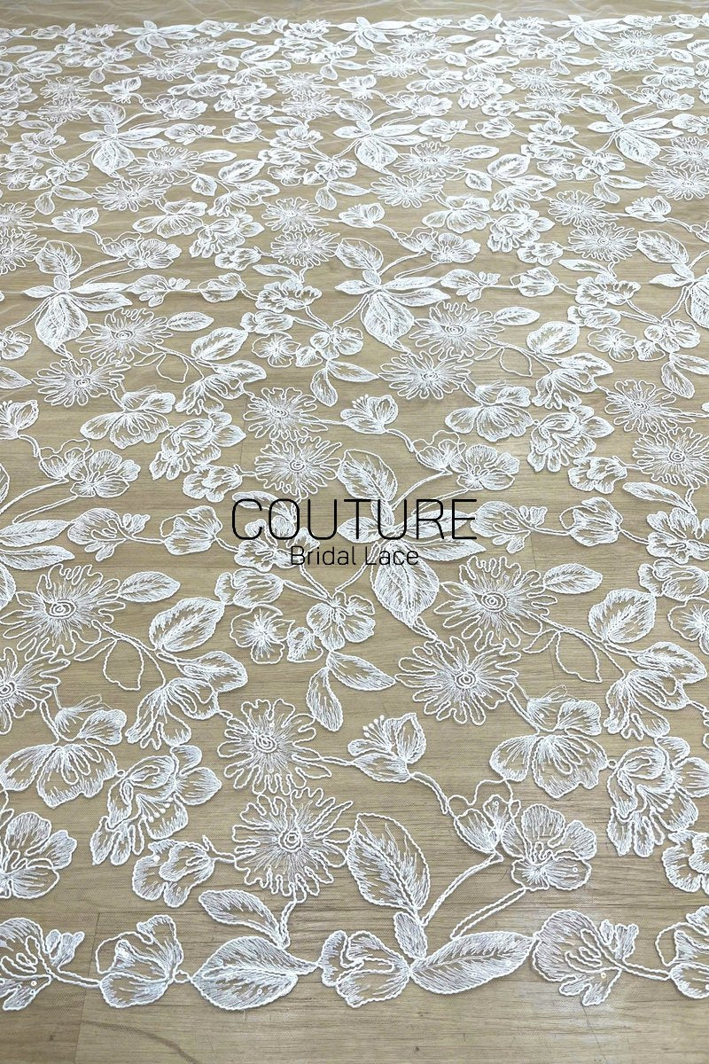 Floral Lace: Ornate Floral Clusters with Scalloped Border, 3 Meters