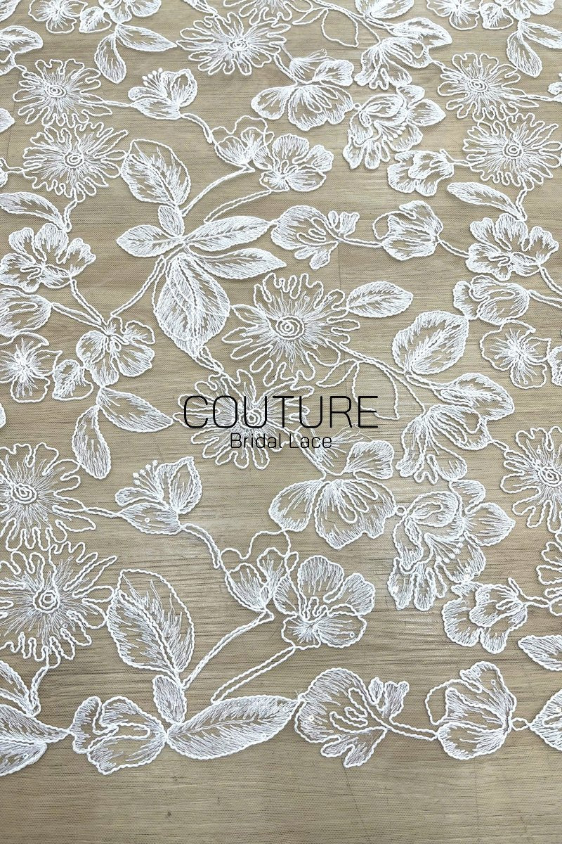 Floral Lace: Ornate Floral Clusters with Scalloped Border, 3 Meters